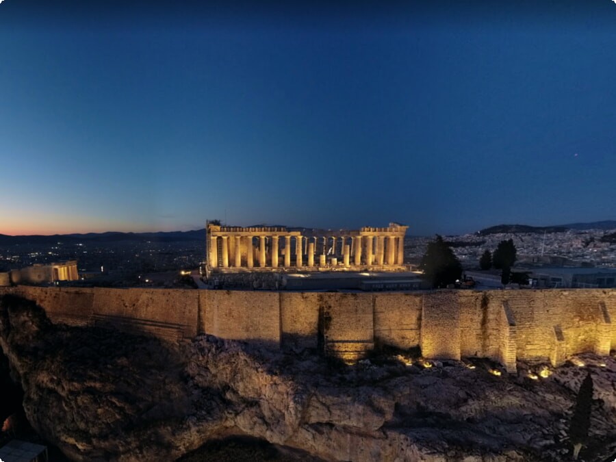 Athene Ontdekt: Het Verkennen van de Oude en Moderne Hoofdstad